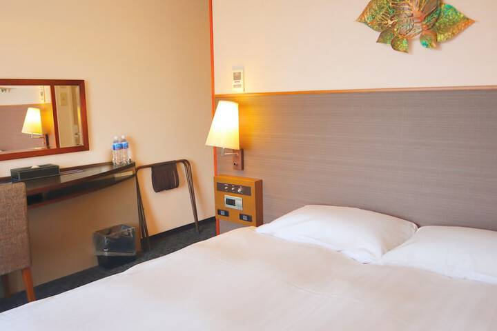 Room 22 of 110