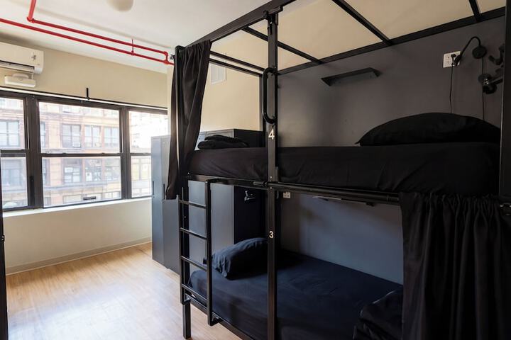 Room 8 of 23