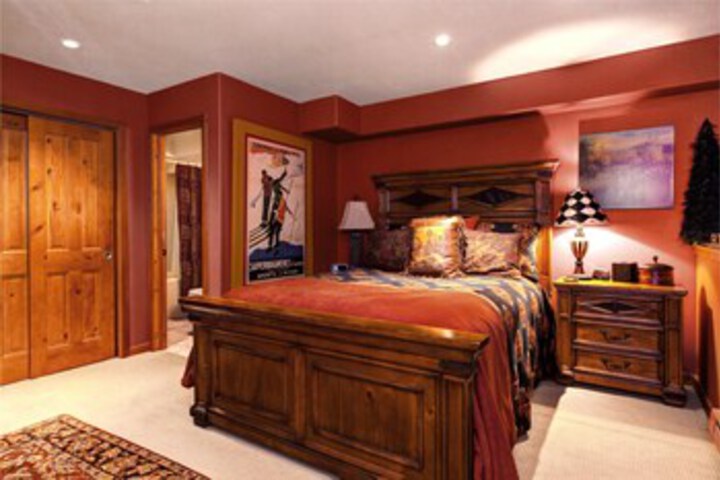 Room 28 of 31