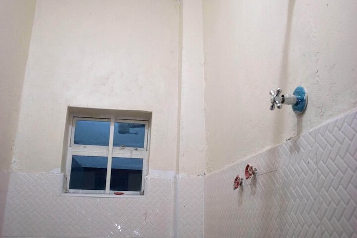 Room 12 of 22