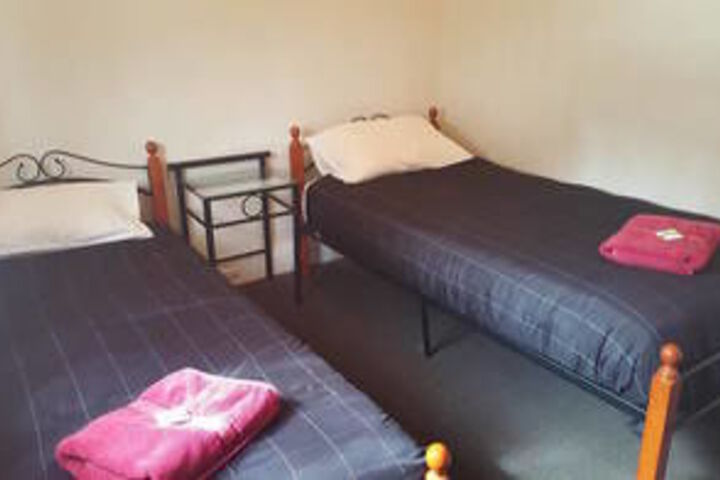 Room 11 of 18