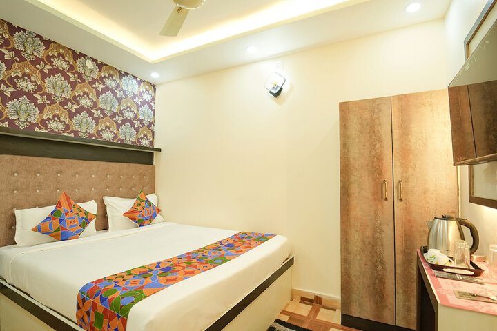 Room 16 of 26
