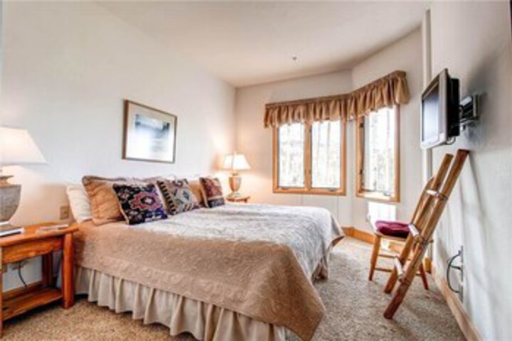 Room 20 of 29