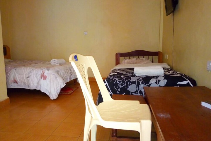 Room 6 of 17
