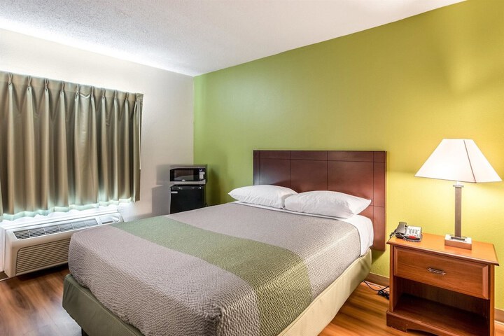Room 26 of 42