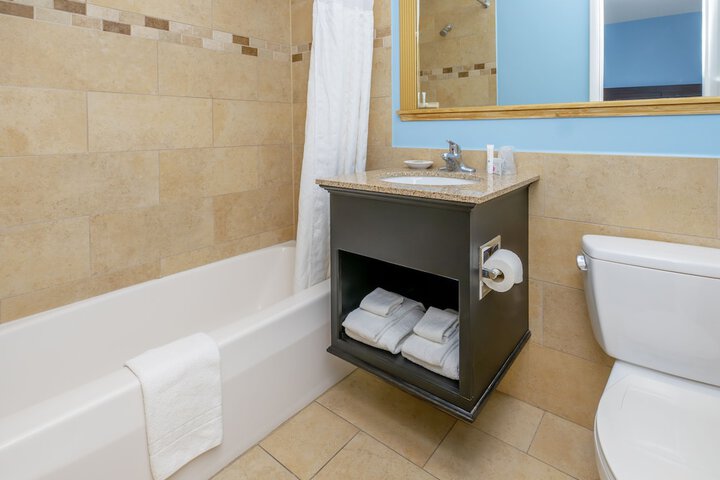 Standard King Bed Exterior Entrance (12 of 29)