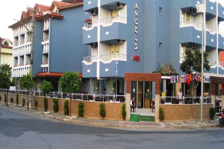 Hotel 53 of 55