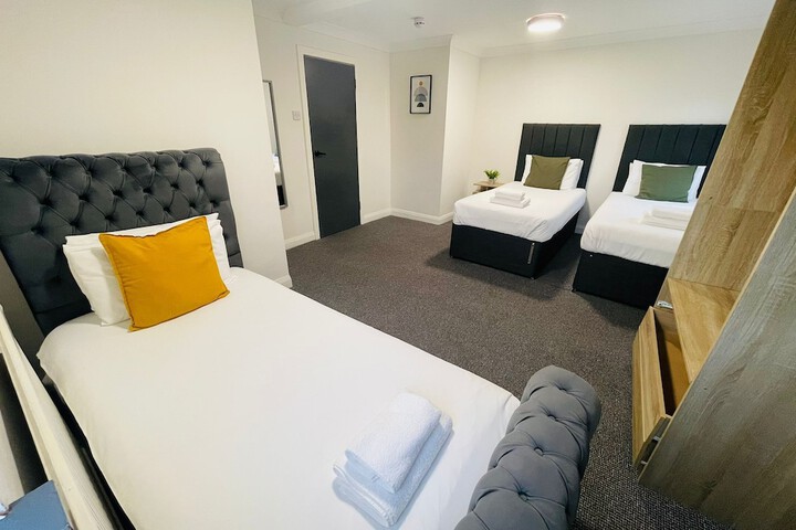 Room 40 of 129