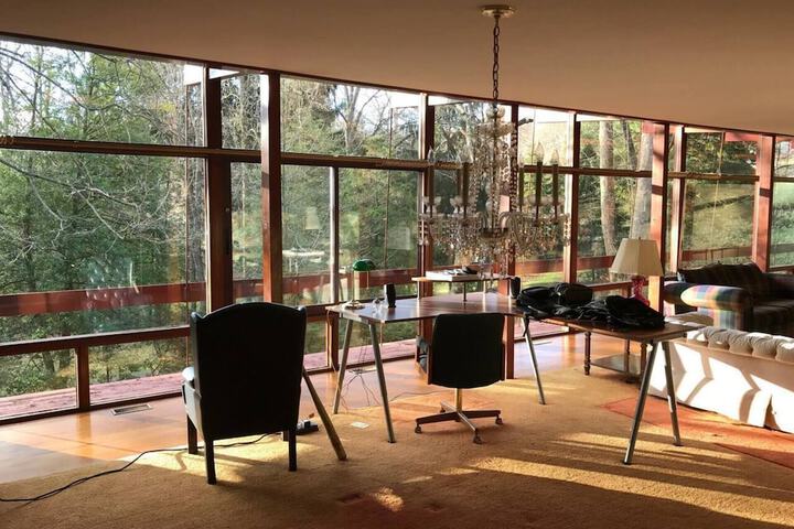 Room 7 of 27
