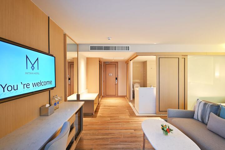 Room 29 of 165