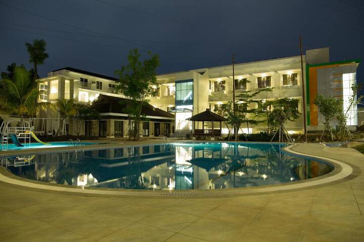 Pool 51 of 74