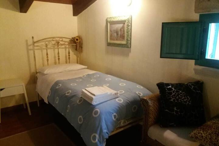Room 29 of 51