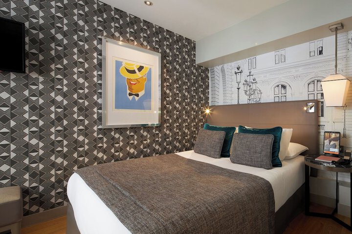 Room 16 of 70