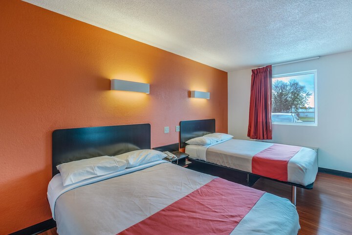 2 Double Beds (5 of 11)