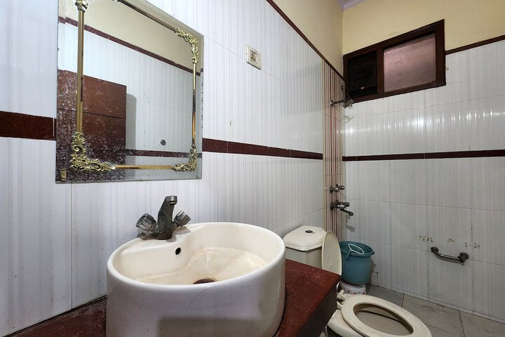 Room 45 of 49