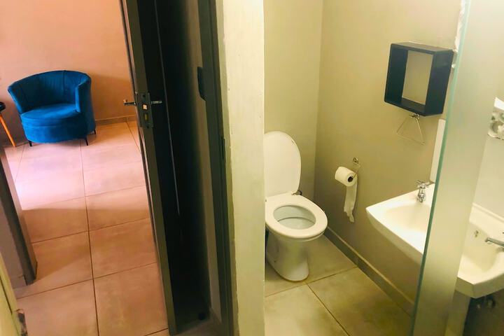 Room 194 of 241