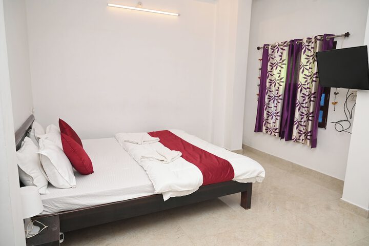 Room 7 of 15