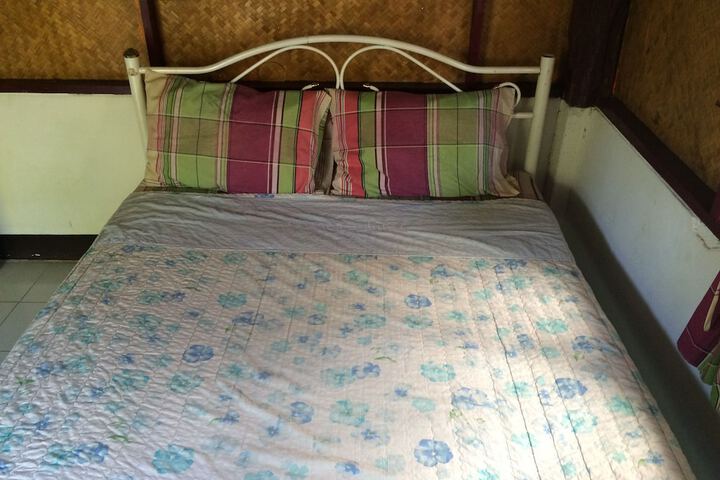 Room 16 of 64