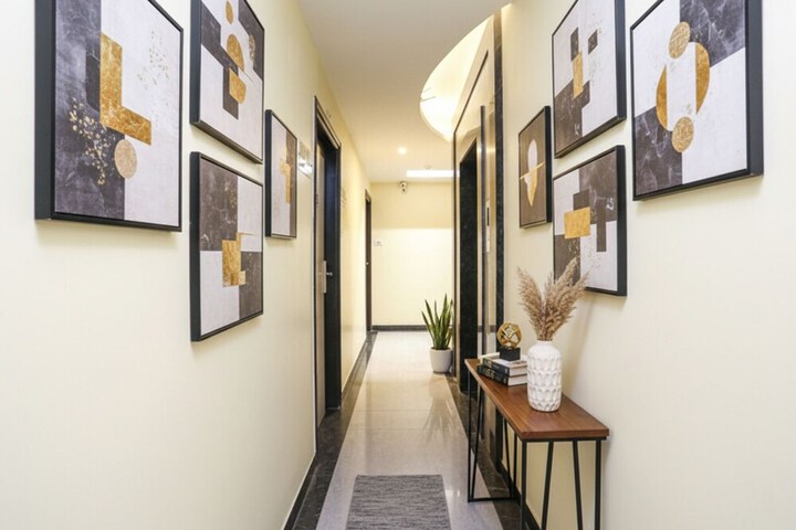 Hotel Interior 4 of 29