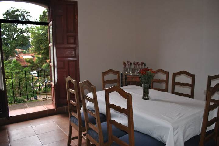 Dining Photos