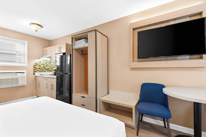 2 Double Beds (4 of 10)