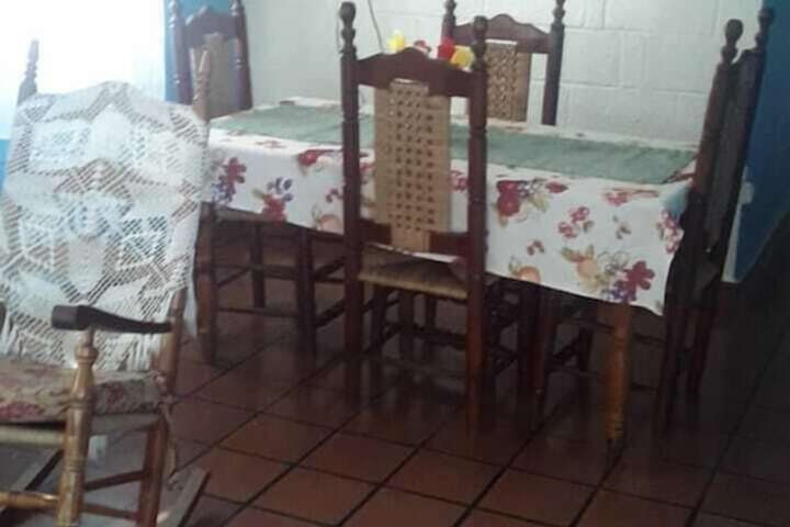 Room 9 of 28
