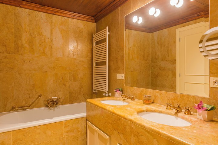 Bathroom Interior Photo
