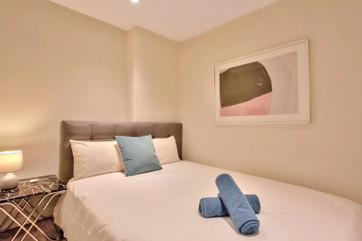 Room 3 of 14