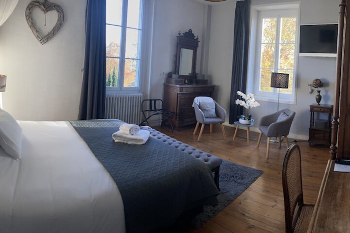 Room 8 of 69
