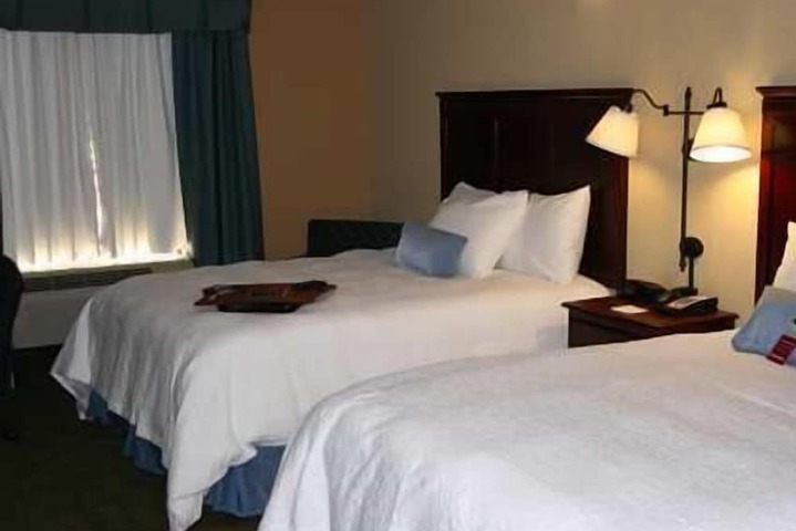 Room 4 of 44