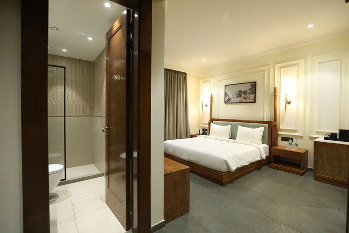 Room 15 of 117