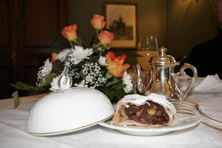 Breakfast/Coffee Service 126 of 161