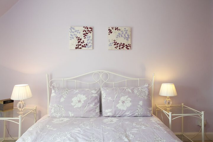 Room 3 of 28