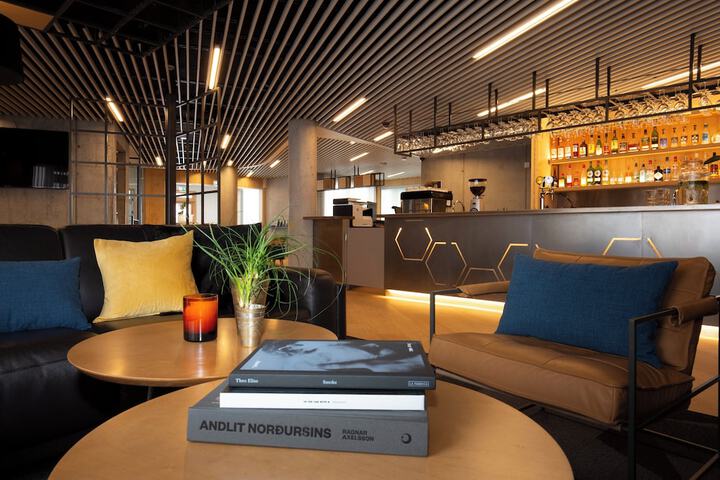 Hotel Interior 7 of 131