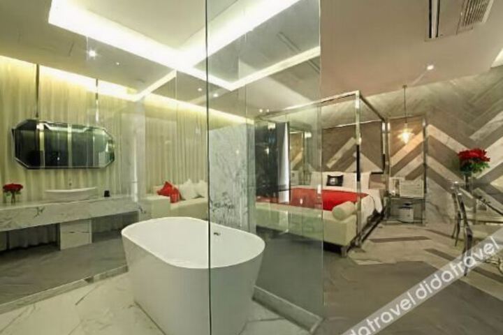 Hotel Interior 9 of 62