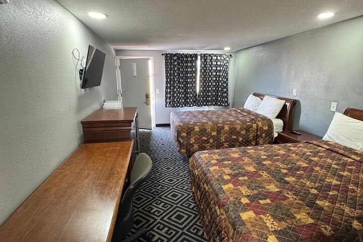 Room 16 of 21