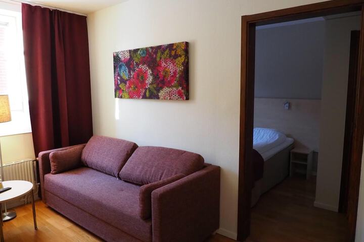Room 16 of 32