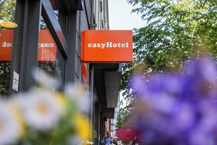 Hotel 68 of 72
