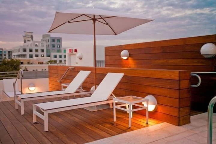 Sundeck