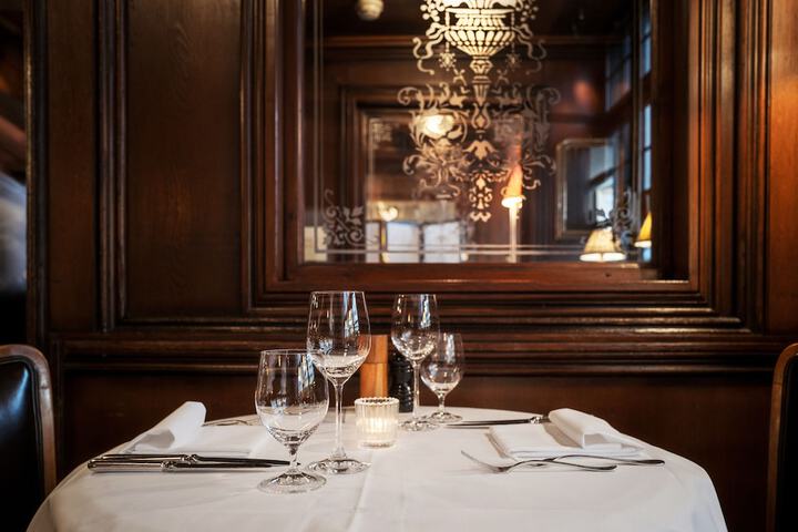 Dining 35 of 56