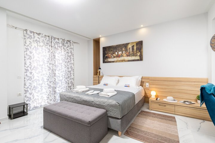 Room 46 of 70