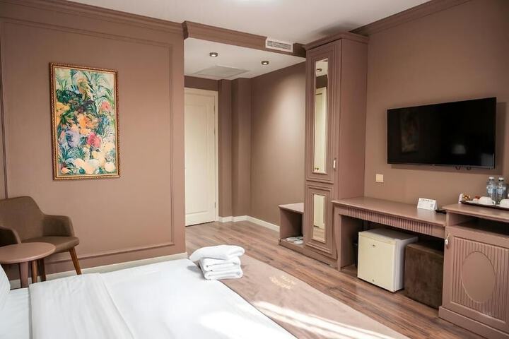 Room 55 of 84