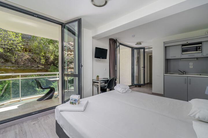 Room 20 of 50