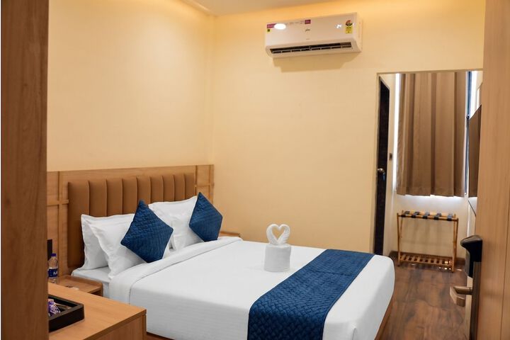 Room 2 of 23