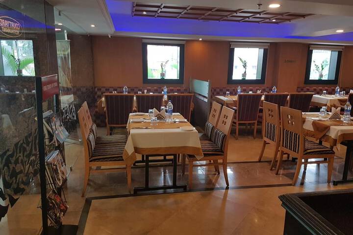 Dining Photos