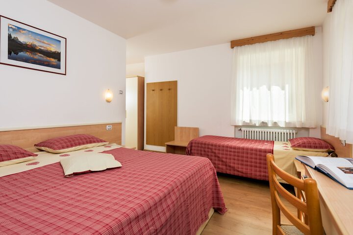 Room 6 of 20