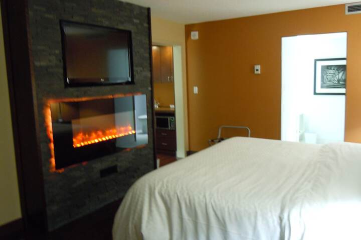 Room 7 of 27