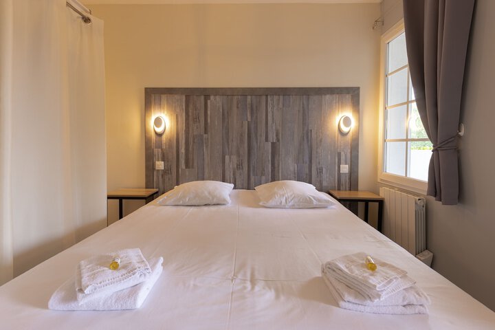 Room 8 of 62