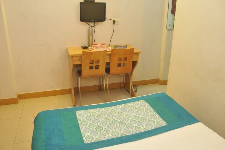 Room 12 of 20