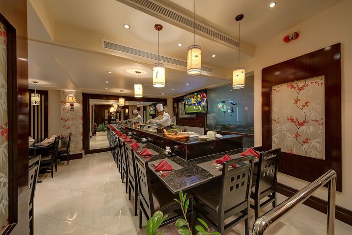 Dining 80 of 95
